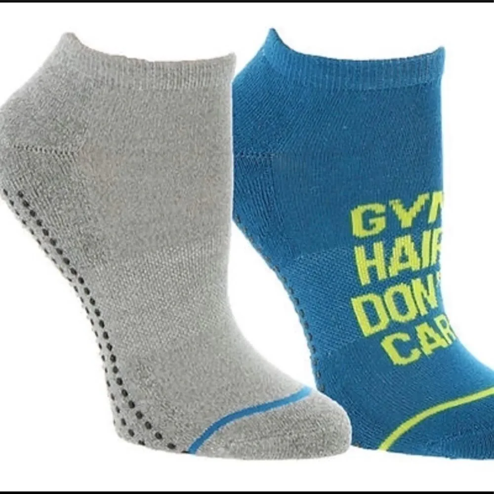 Steve Madden Yoga Socks - 2 Pack! NWT